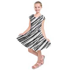 Galaxy Motion Black And White Print 2 Kids  Short Sleeve Dress by dflcprintsclothing