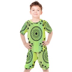 Green Grid Cute Flower Mandala Kids  Tee and Shorts Set