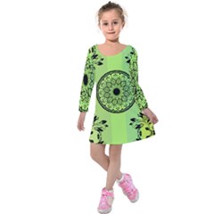 Green Grid Cute Flower Mandala Kids  Long Sleeve Velvet Dress