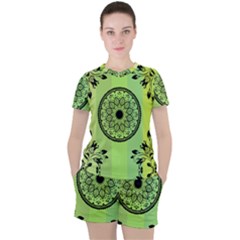 Green Grid Cute Flower Mandala Women s Tee And Shorts Set