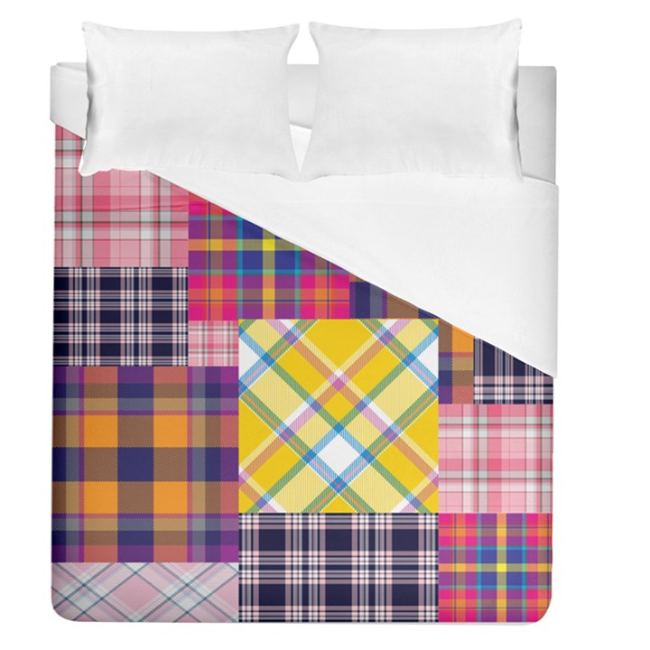 Checks Pattern Duvet Cover (Queen Size)