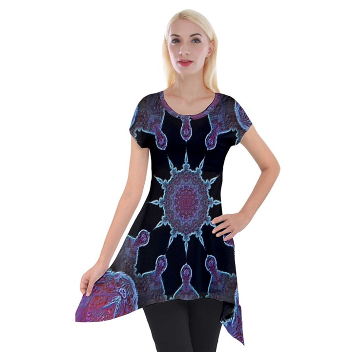 Framed Mandala Short Sleeve Side Drop Tunic