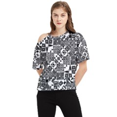 Black And White Geometric Print One Shoulder Cut Out Tee