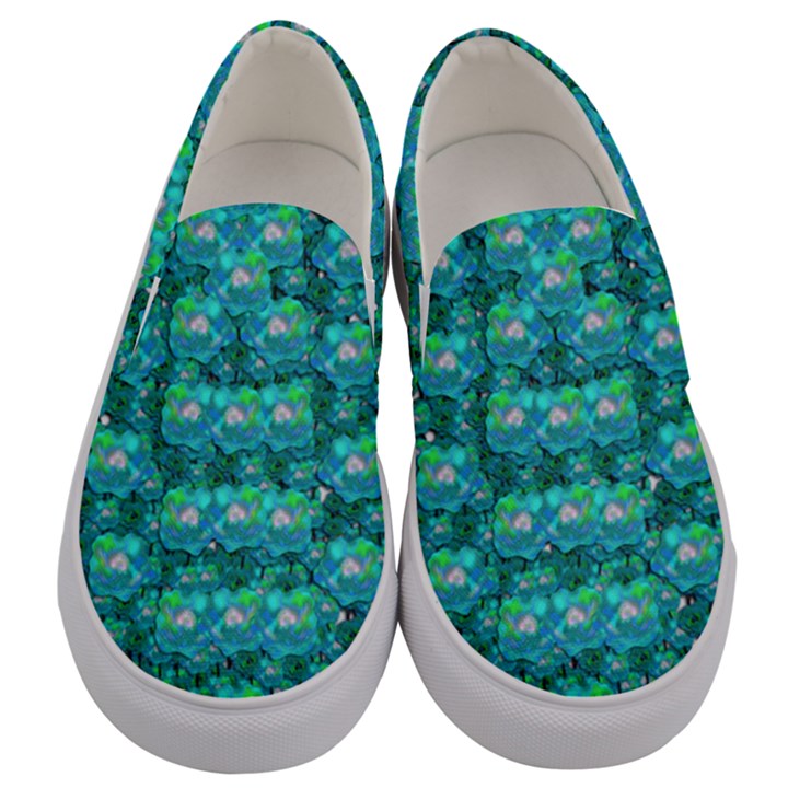 Big Roses In The Forest Men s Canvas Slip Ons