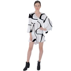 Black And White Abstract Linear Decorative Art V-neck Flare Sleeve Mini Dress