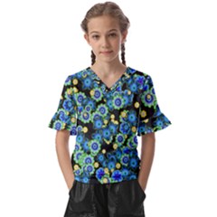 Flower Bomb  9 Kids  V-neck Horn Sleeve Blouse