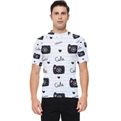 Cute Cameras Doodles Hand Drawn Men s Short Sleeve Rash Guard