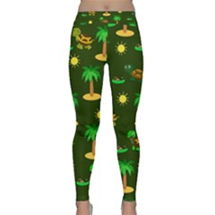 Turtle And Palm On Green Pattern Classic Yoga Leggings by Daria3107