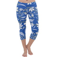 Folk Flowers Pattern Capri Yoga Leggings by Eskimos