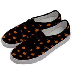 Halloween Pumpkins Pattern, Witch Hat Jack O  Lantern Men s Classic Low Top Sneakers by Casemiro