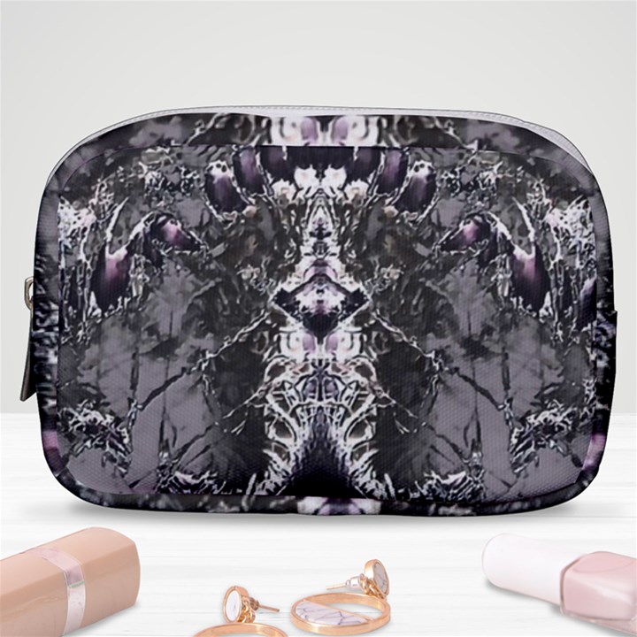 Alien Deco Make Up Pouch (Small)