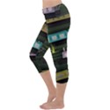 Narrow-boats-scene-pattern Capri Yoga Leggings View2