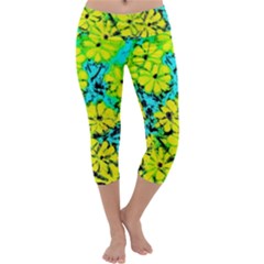 Chrysanthemums Capri Yoga Leggings