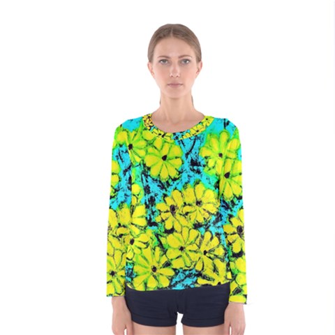 Chrysanthemums Women s Long Sleeve Tee by Hostory