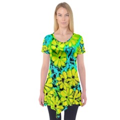 Chrysanthemums Short Sleeve Tunic  by Hostory