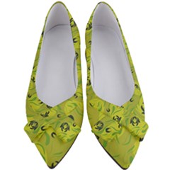 Folk Flowers Pattern  Women s Bow Heels by Eskimos