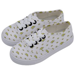 Cartoon Funny Weird Car Motif Pattern Kids  Classic Low Top Sneakers by dflcprintsclothing