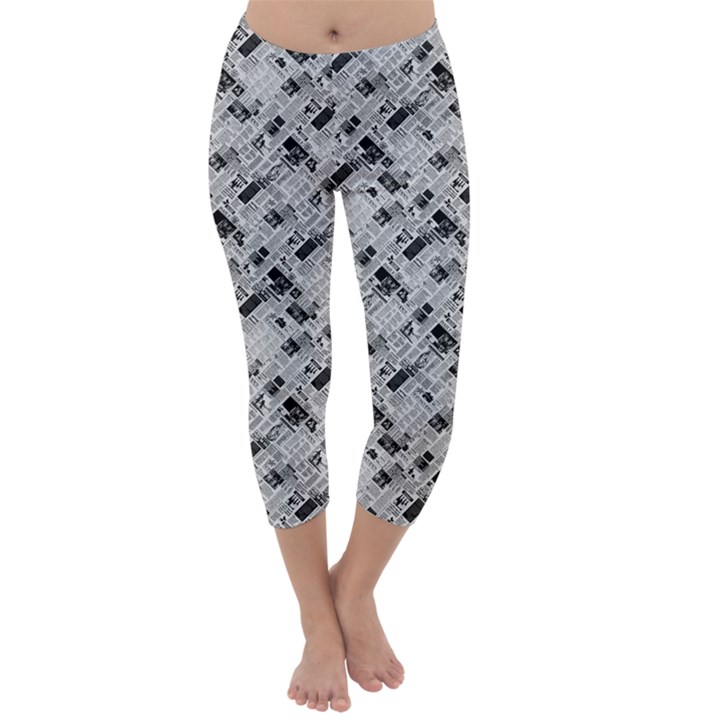 8 bit newspaper pattern, gazette collage black and white Capri Winter Leggings 