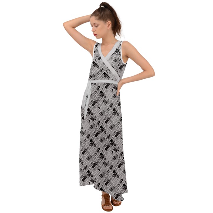 8 bit newspaper pattern, gazette collage black and white V-Neck Chiffon Maxi Dress