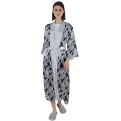 8 bit newspaper pattern, gazette collage black and white Maxi Satin Kimono