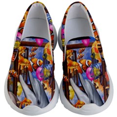 Outside The Window-swimming With Fishes Kids Lightweight Slip Ons