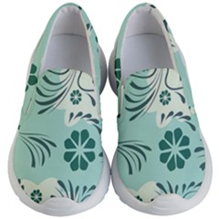 Folk Flowers Pattern  Kids Lightweight Slip Ons by Eskimos