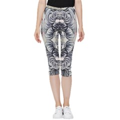 Mono Repeats Vi Inside Out Lightweight Velour Capri Leggings 