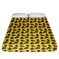 Cute Deer Pattern Yellow Fitted Sheet (queen Size) by snowwhitegirl