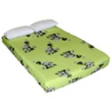 Black and white vector flowers at canary yellow Fitted Sheet (California King Size) View2