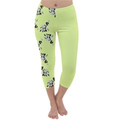 Black And White Vector Flowers At Canary Yellow Capri Winter Leggings  by Casemiro