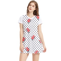 Red Vector Roses And Black Polka Dots Pattern Women s Sports Skirt by Casemiro