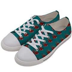 Lionfish On  Teal Women s Low Top Canvas Sneakers