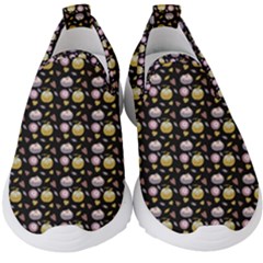 Shiny Pumpkins On Black Background Kids  Slip On Sneakers