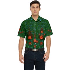 Halloween Pumkin Lady In The Rain Men s Short Sleeve Pocket Shirt 