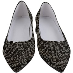 Black And White Modern Intricate Ornate Pattern Women s Block Heels 