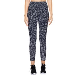 Black And White Modern Intricate Ornate Pattern Pocket Leggings 