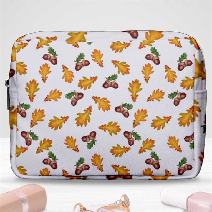 Oak Leaves And Acorns Make Up Pouch (Large)