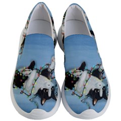 Christmas Cat Women s Lightweight Slip Ons