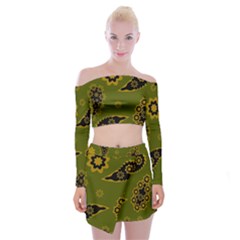 Floral Pattern Paisley Style Paisley Print  Doodle Background Off Shoulder Top With Mini Skirt Set by Eskimos