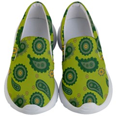 Floral Pattern Paisley Style Paisley Print  Doodle Background Kids Lightweight Slip Ons by Eskimos