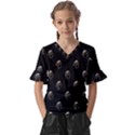 Creepy Head Sculpture With Respirator Motif Pattern Kids  V-Neck Horn Sleeve Blouse View1