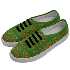 Floral Pattern Paisley Style Paisley Print  Doodle Background Men s Classic Low Top Sneakers by Eskimos