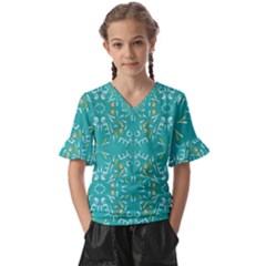 Abstract Pattern Geometric Backgrounds   Kids  V-neck Horn Sleeve Blouse