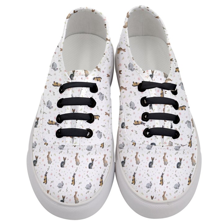 Cute Rabbit Women s Classic Low Top Sneakers