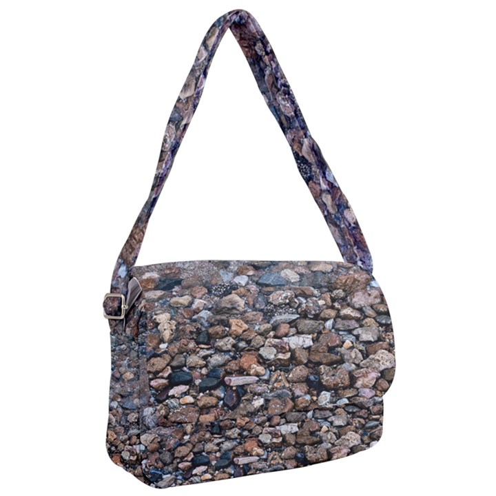 On the rocks Courier Bag