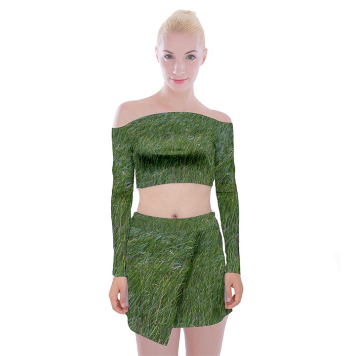 Green carpet Off Shoulder Top with Mini Skirt Set