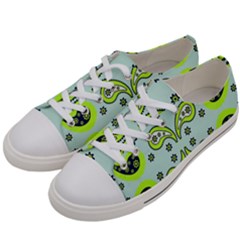 Floral Pattern Paisley Style  Women s Low Top Canvas Sneakers by Eskimos