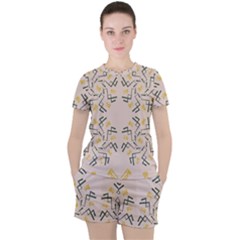 Abstract Pattern Geometric Backgrounds   Women s Tee And Shorts Set