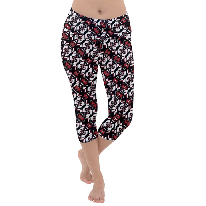 Linear Geometric Modern Pattern Lightweight Velour Capri Yoga Leggings