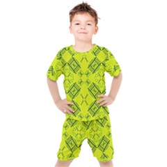 Abstract Pattern Geometric Backgrounds   Kids  Tee And Shorts Set by Eskimos